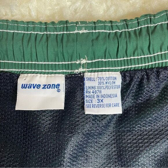 WAVE ZONE SHORT - Picture 4 of 7